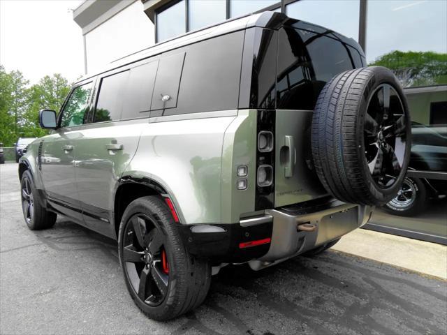 Photo of 2021 Green Land Rover Defender