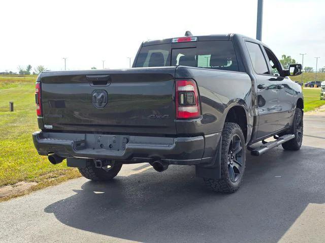 Photo of 2020 Diamond Black Crystal Pearlcoat RAM 1500