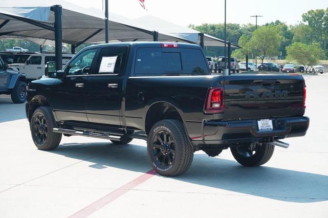 Photo of 2026 Diamond Black Crystal Pearlcoat RAM 2500