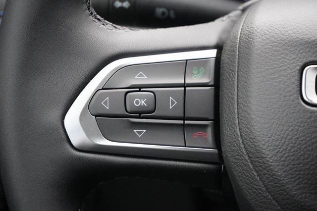 Photo of 2025 Diamond Black Crystal Pearlcoat Jeep Compass