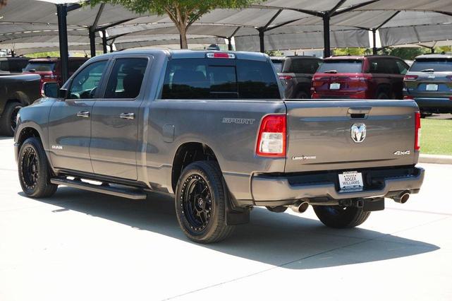 Photo of 2022 Granite Crystal Metallic Clearcoat RAM 1500