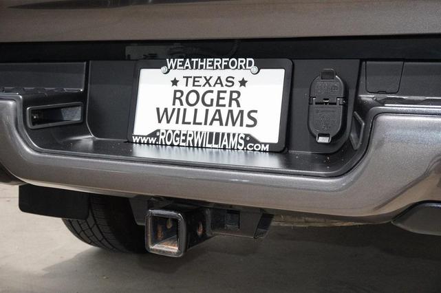 Photo of 2022 Granite Crystal Metallic Clearcoat RAM 1500