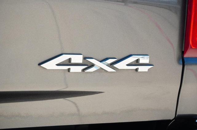 Photo of 2022 Granite Crystal Metallic Clearcoat RAM 1500