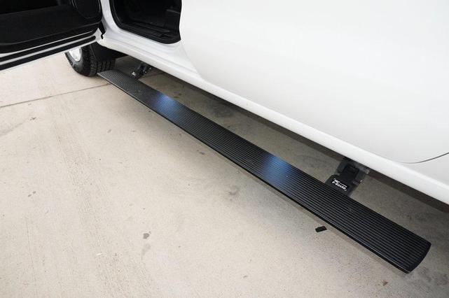 Photo of 2024 Summit White Chevrolet Silverado 1500
