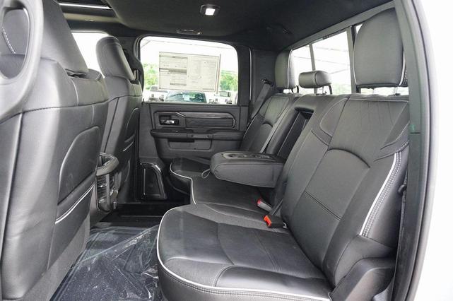 Photo of 2025 Bright White RAM 2500