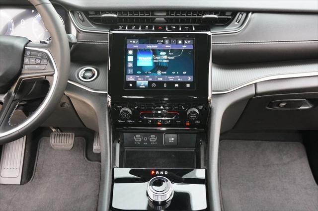 Photo of 2024 Velvet Red Pearlcoat Jeep Grand Cherokee