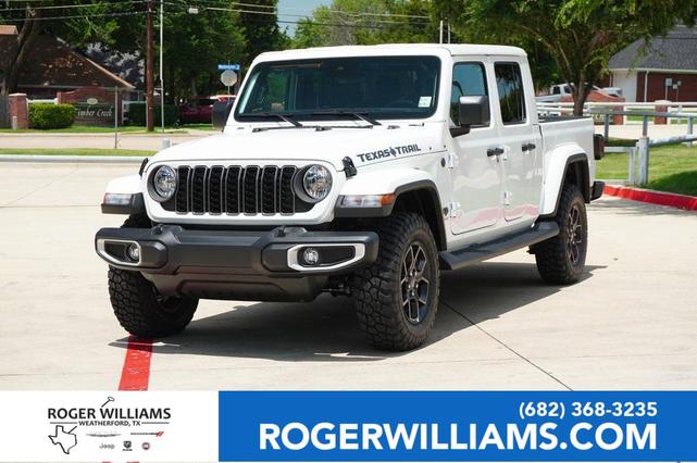 Photo of 2025 Bright White Clearcoat Jeep Gladiator