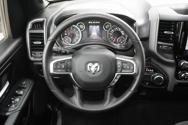 Photo of 2025 Granite Crystal Metallic Clearcoat RAM 1500