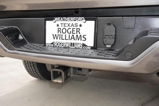 Photo of 2025 Granite Crystal Metallic Clearcoat RAM 1500
