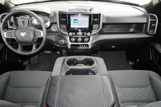 Photo of 2025 Granite Crystal Metallic Clearcoat RAM 1500