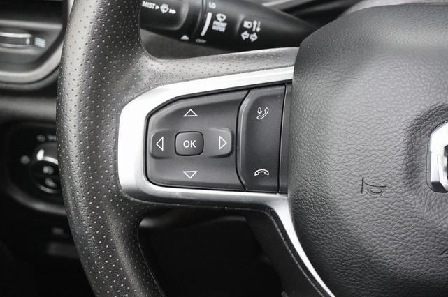 Photo of 2025 Granite Crystal Metallic Clearcoat RAM 1500
