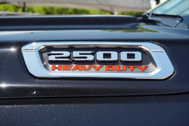 Photo of 2024 Diamond Black Crystal Pearlcoat RAM 2500