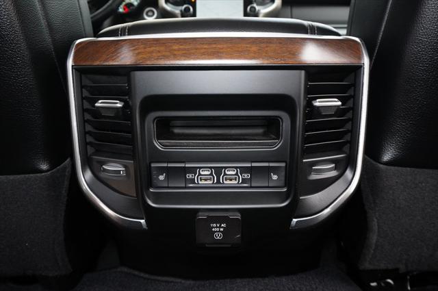 Photo of 2024 Diamond Black Crystal Pearlcoat RAM 2500