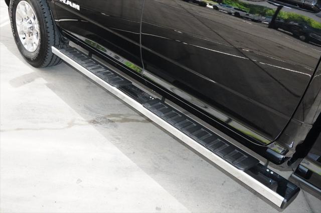 Photo of 2024 Diamond Black Crystal Pearlcoat RAM 2500
