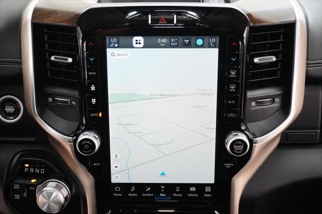 Photo of 2024 Diamond Black Crystal Pearlcoat RAM 2500