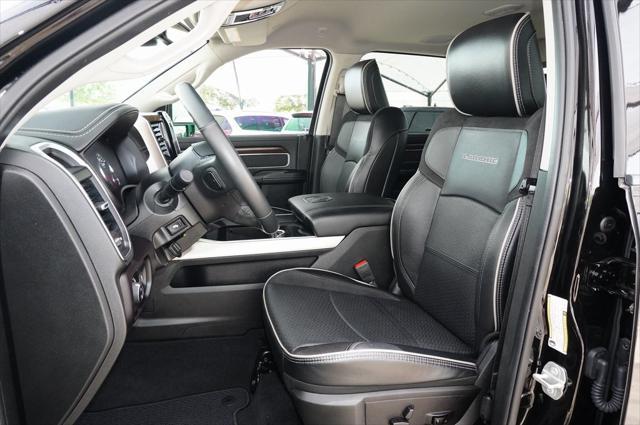 Photo of 2024 Diamond Black Crystal Pearlcoat RAM 2500