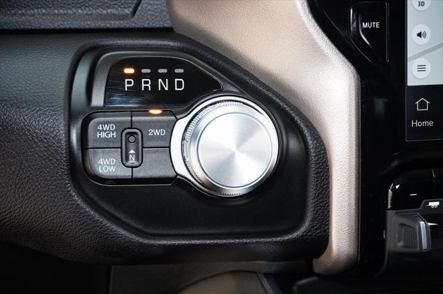 Photo of 2024 Diamond Black Crystal Pearlcoat RAM 2500