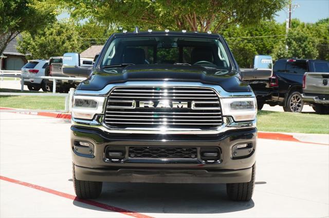 Photo of 2024 Diamond Black Crystal Pearlcoat RAM 2500