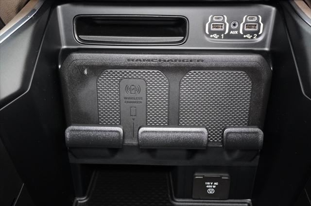Photo of 2024 Diamond Black Crystal Pearlcoat RAM 2500