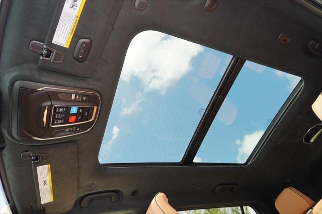 Photo of 2025 Bright White Clearcoat Jeep Grand Cherokee L