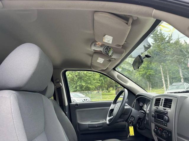 Photo of 2006 Blue Dodge Dakota