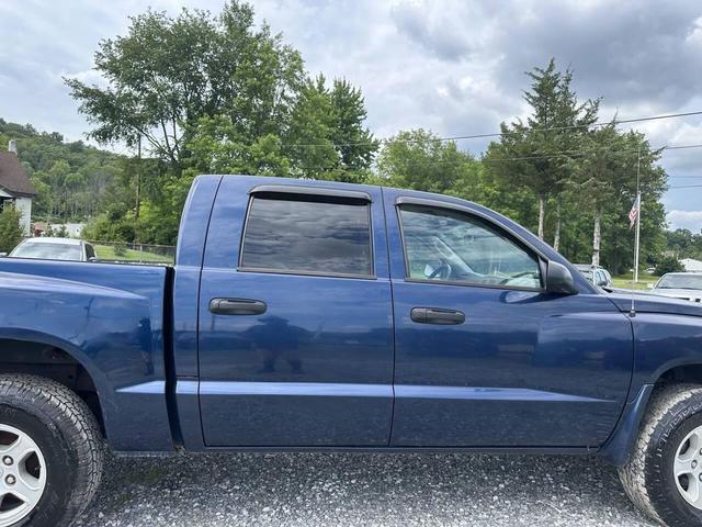 Photo of 2006 Blue Dodge Dakota