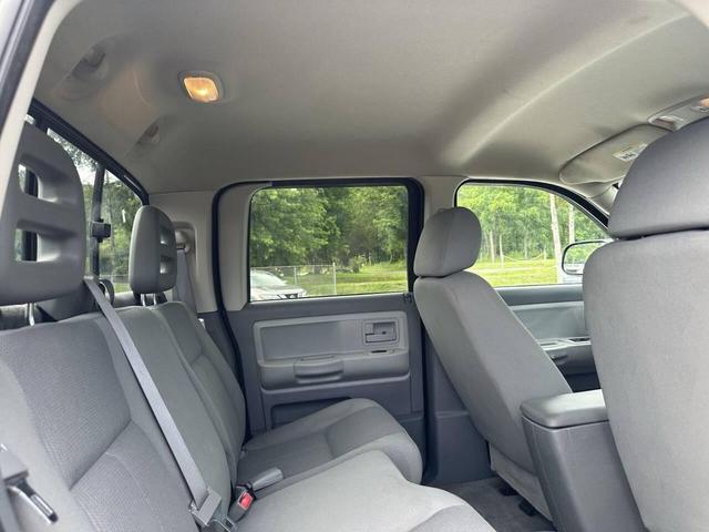 Photo of 2006 Blue Dodge Dakota