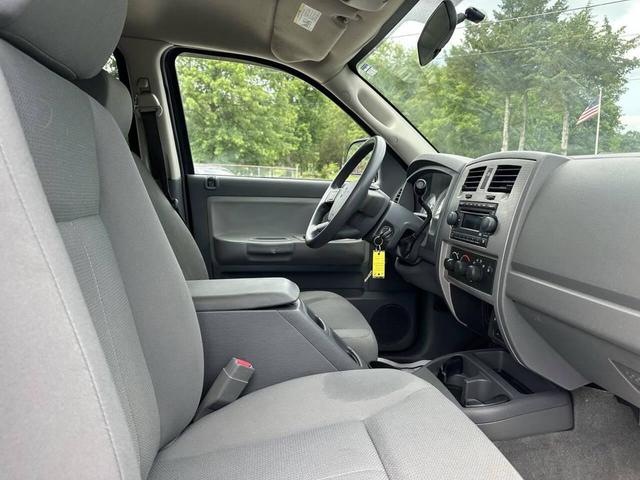 Photo of 2006 Blue Dodge Dakota
