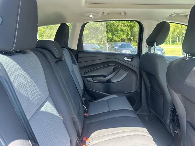 Photo of 2018 Blue Ford Escape