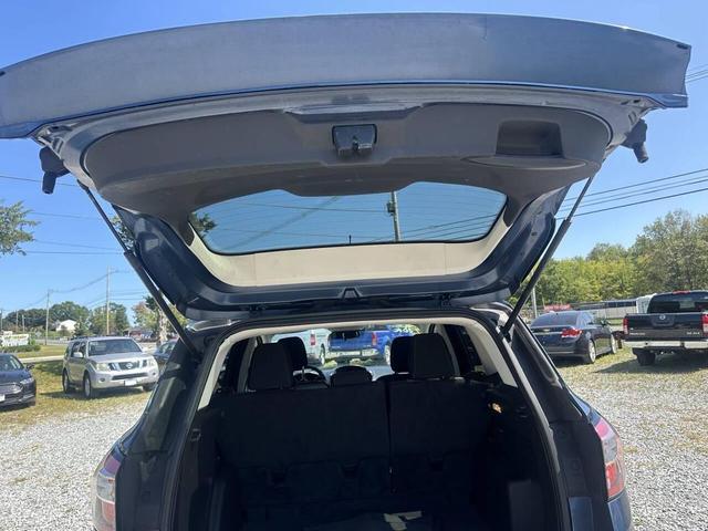 Photo of 2018 Blue Ford Escape