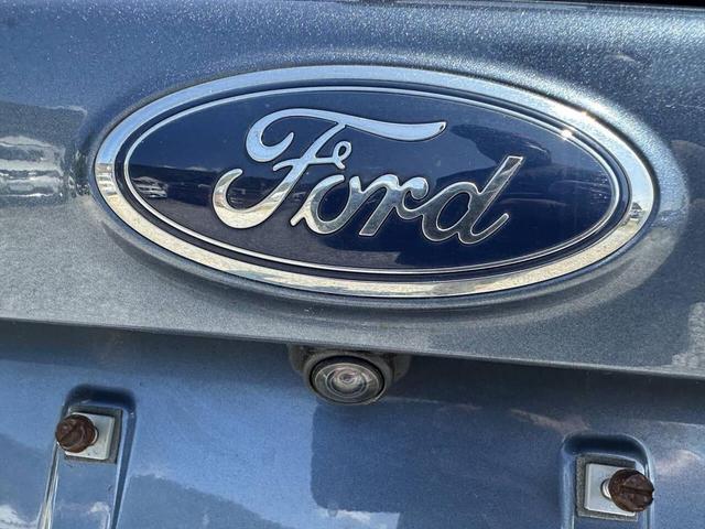 Photo of 2018 Blue Ford Escape
