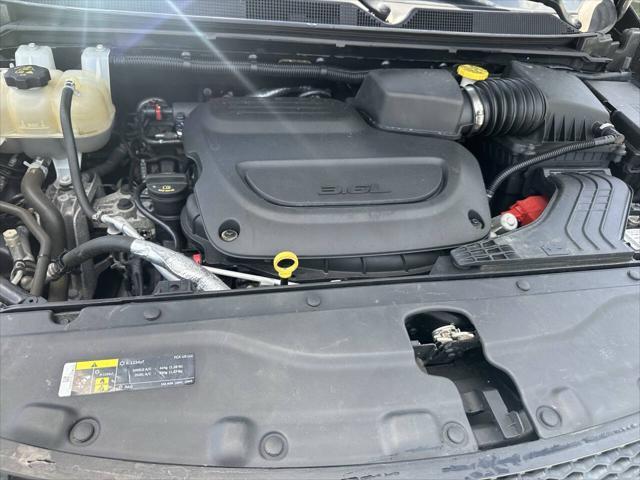 Photo of 2019 Gray Chrysler Pacifica