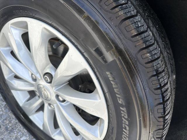 Photo of 2019 Gray Chrysler Pacifica