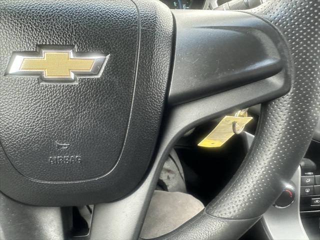 Photo of 2012 White Chevrolet Cruze