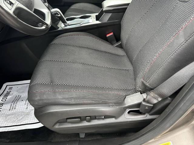 Photo of 2012 Gray Chevrolet Equinox