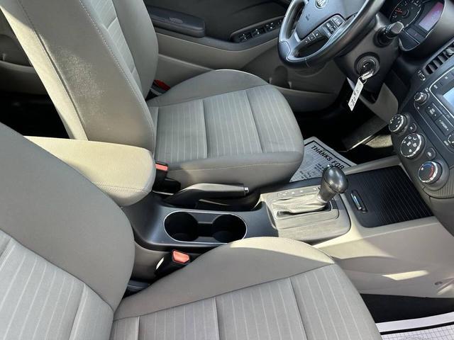 Photo of 2014 Gray Kia Forte