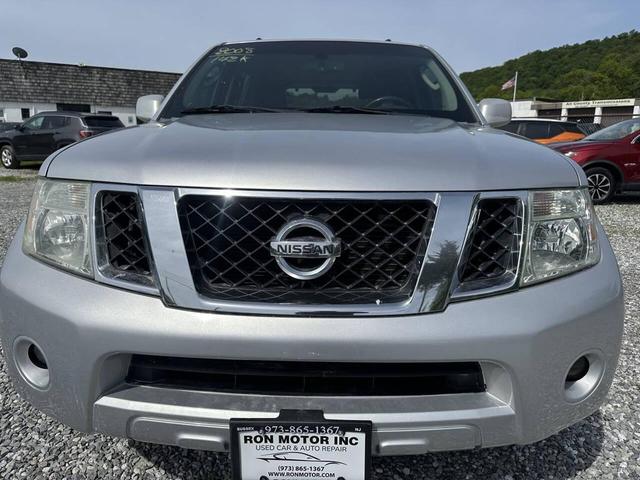 Photo of 2008 Silver Nissan Pathfinder