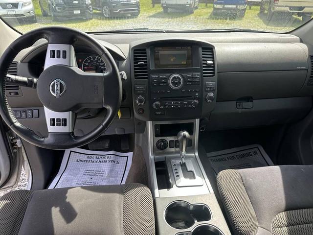 Photo of 2008 Silver Nissan Pathfinder
