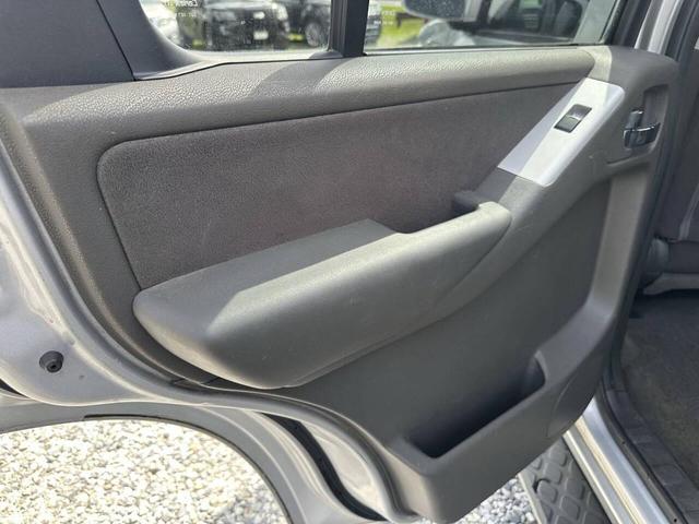 Photo of 2008 Silver Nissan Pathfinder