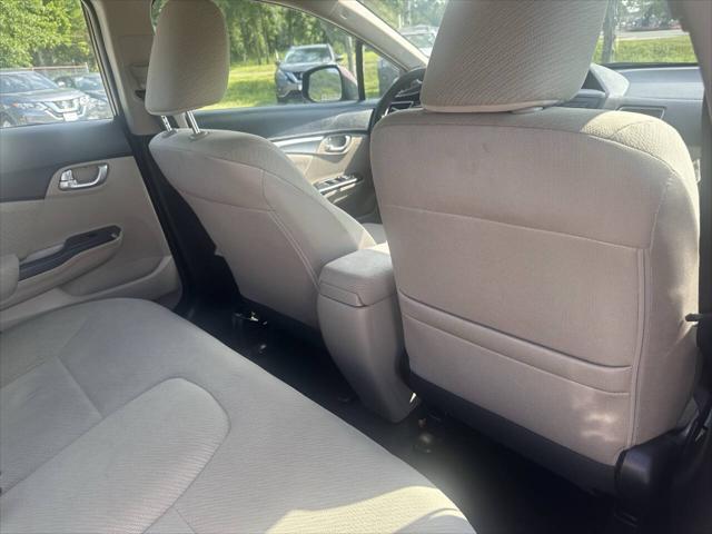 Photo of 2013 Burgundy Honda Civic