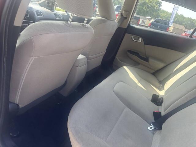 Photo of 2013 Burgundy Honda Civic