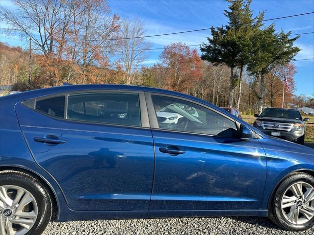 Photo of 2019 Blue Hyundai ELANTRA