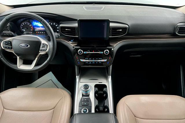 Photo of 2024 AGATE BLACK METALLIC Ford Explorer