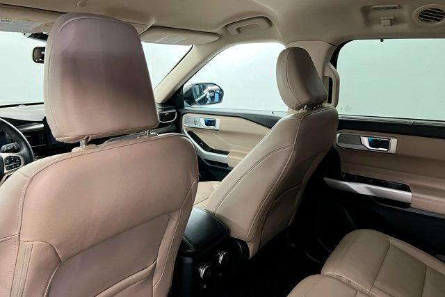 Photo of 2024 AGATE BLACK METALLIC Ford Explorer