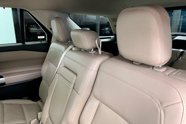 Photo of 2024 AGATE BLACK METALLIC Ford Explorer