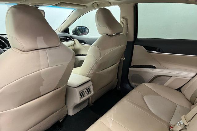 Photo of 2020 Ruby Flare Pearl Toyota Camry Hybrid