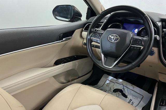Photo of 2020 Ruby Flare Pearl Toyota Camry Hybrid