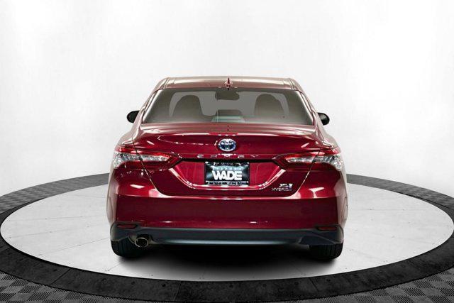 Photo of 2020 Ruby Flare Pearl Toyota Camry Hybrid