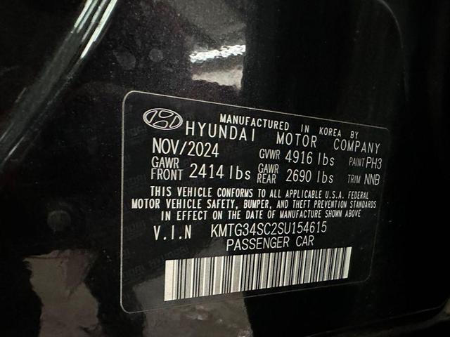 Photo of 2025 Vik Black Genesis G70