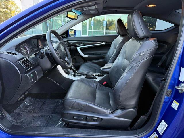 Photo of 2015 Still Night Pearl Honda Accord